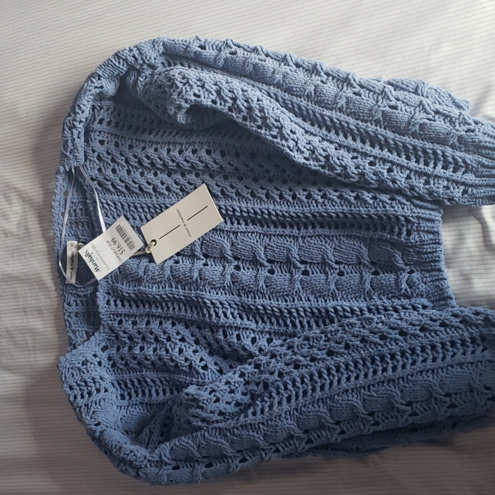 NWT moon and Madison sweater